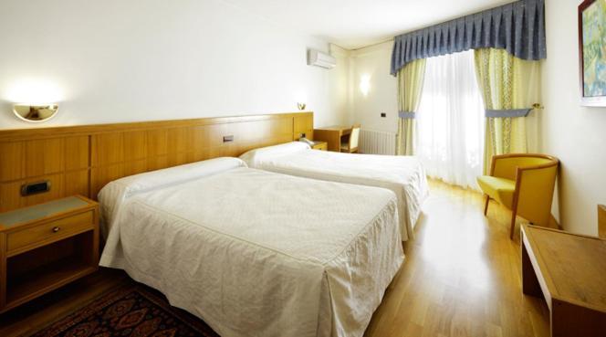 Hotel Florida Arteixo Cameră foto